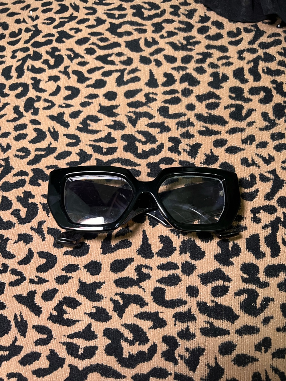 Black Thick Frame Blue-Light Glasses — Never Worn 👓🤎